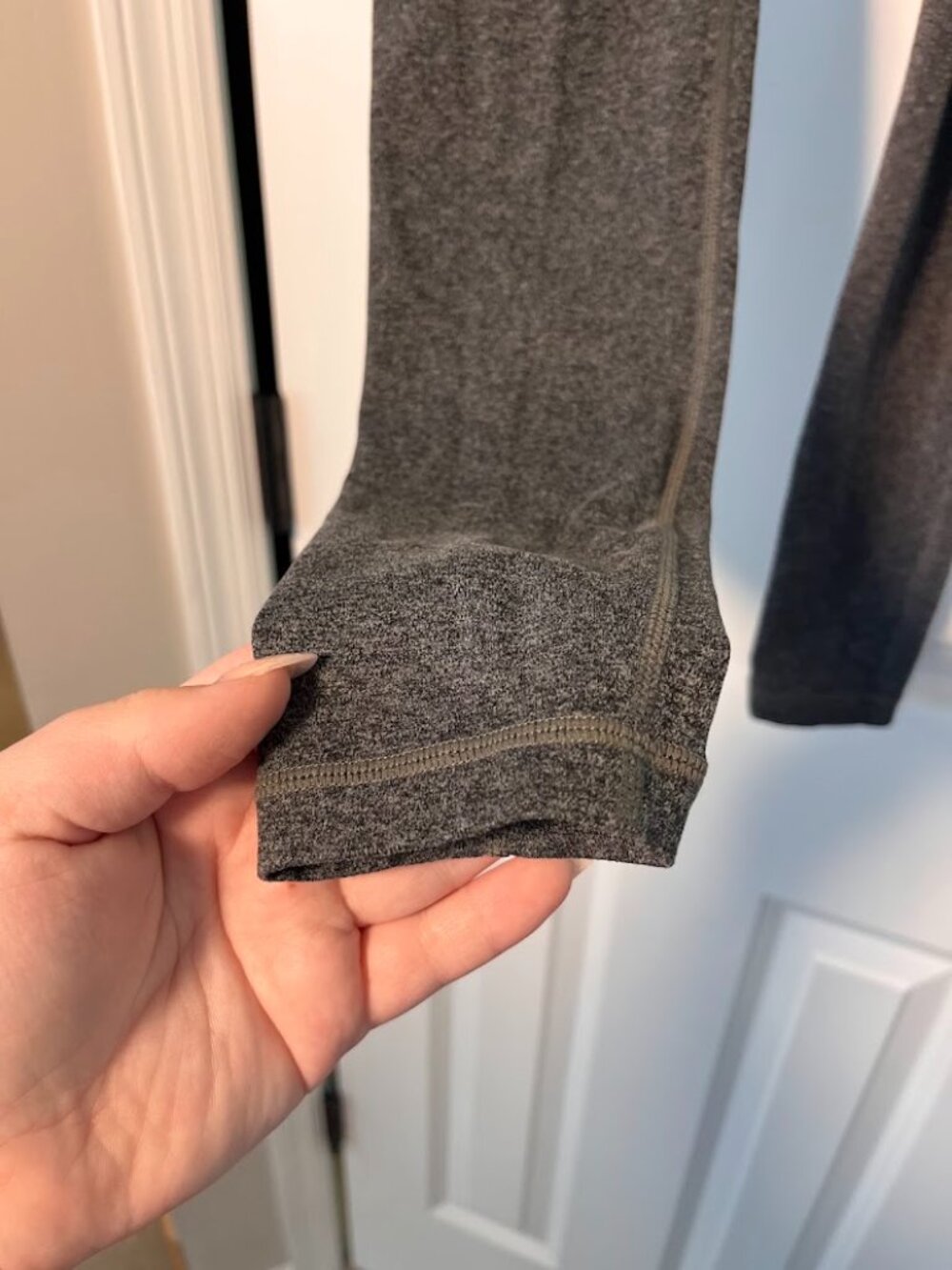 Athleta Salutation Stash Pocket 7/8 Leggings XS Charcoal Gray Powervita Yoga - Picture 5 of 10